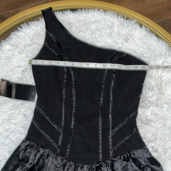 NWT Bebe black dress tie up corsets on back one shoulder size medium - Picture 7 of 7